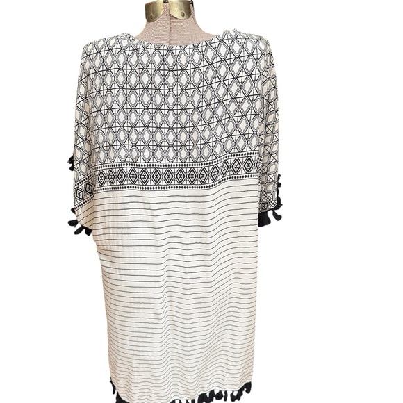 Merona Black & White Tassel Cover Up Top Sz. L - Picture 3 of 6